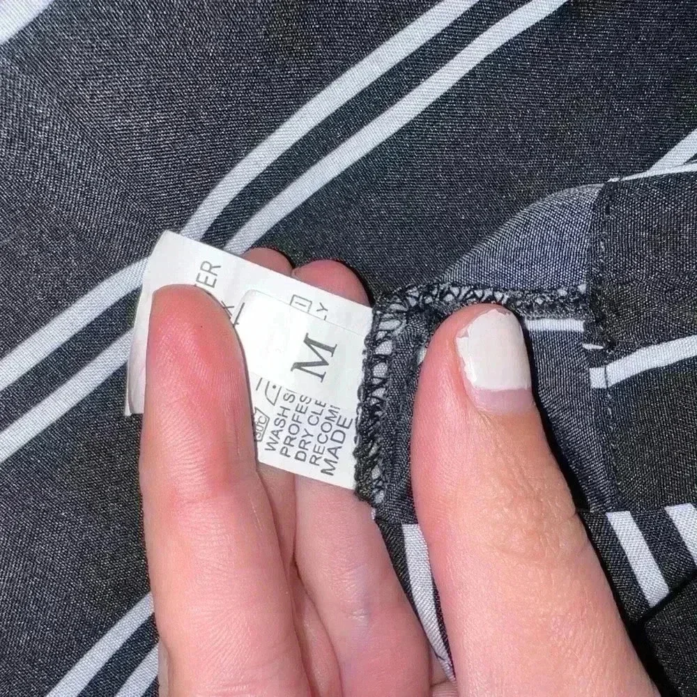 Bundle Of 2 Striped Shorts - Picture 4 of 7